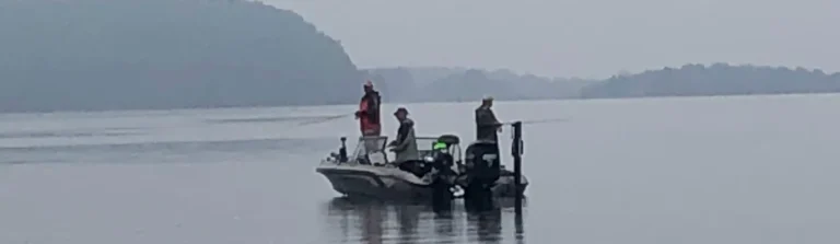 Aaron Drendel's father and friends fishing from a Ranger 620 on Sturgeon Bay, Wisconsin — Find Boat Services